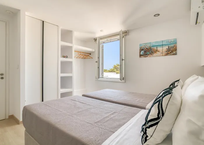 빌라 Mikon Luxury Alikí